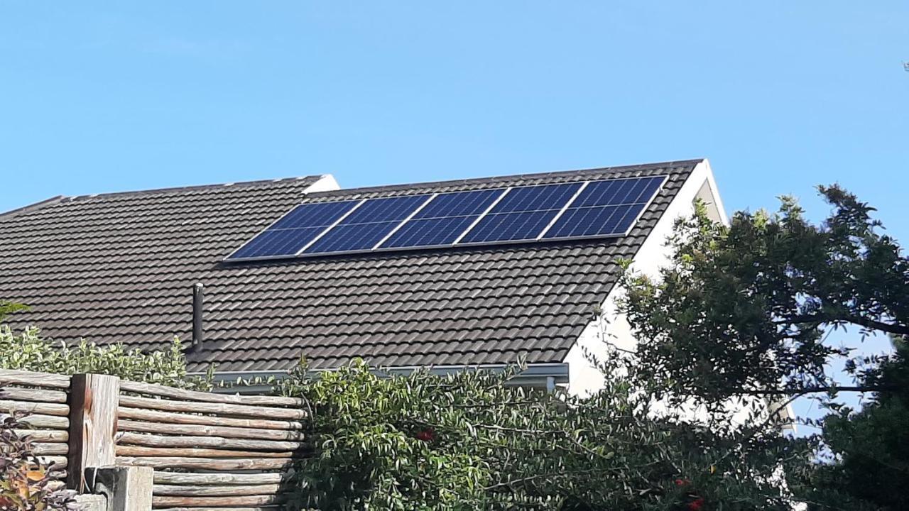 Garden- Pool Flat With Solar Electricity ซัมเมอร์เซ็ต เวสต์ ภายนอก รูปภาพ